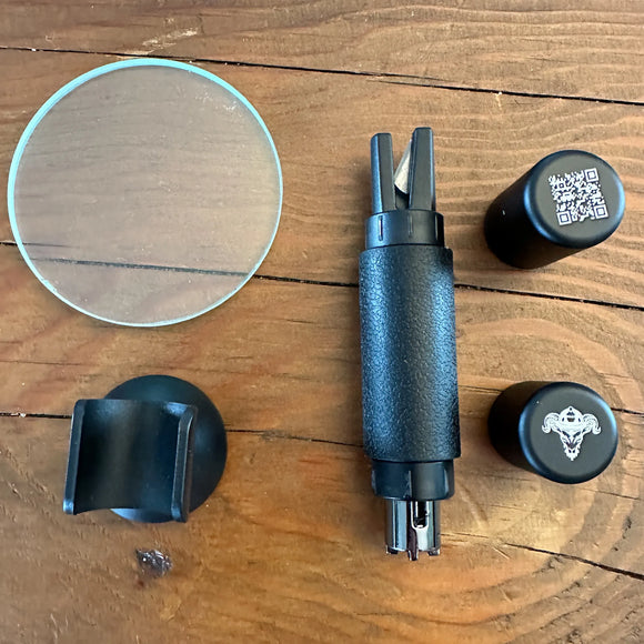 Auto Rescue Tool - Window Punch/Seatbelt Cutter Combo