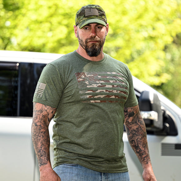 Men's Camo American Flag Patriotic T-Shirt (Army Green)
