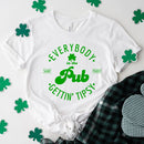 Funny Shirt – Everybody in the Pub Gettin' Tipsy Tee-7
